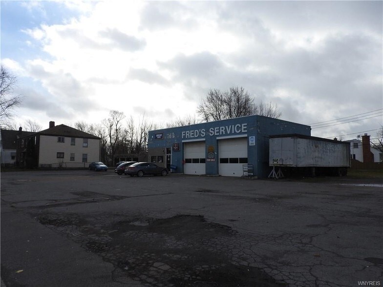 838 Englewood Ave, Tonawanda, NY for sale - Building Photo - Image 1 of 1