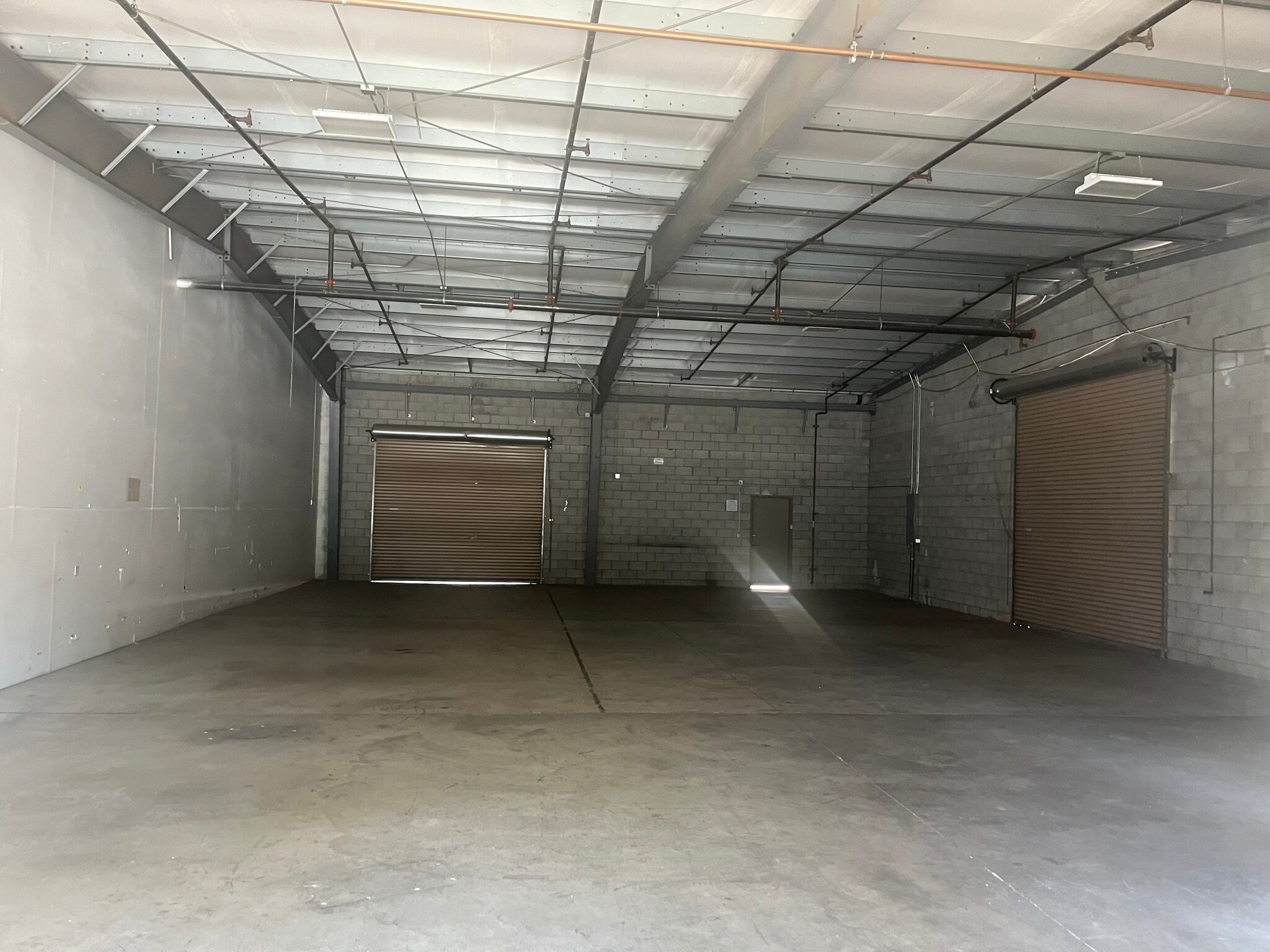 10175-10183 Commercial Ave, Penn Valley, CA for lease Interior Photo- Image 1 of 6