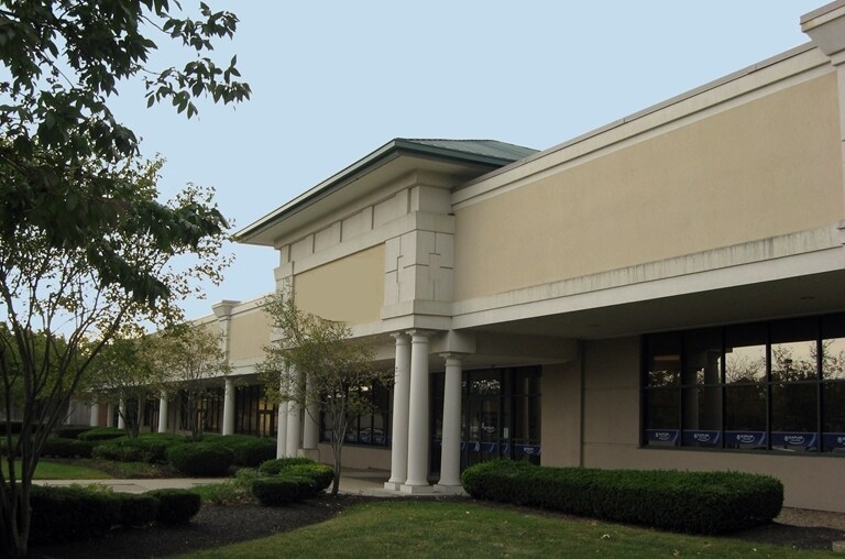 27452759 Winchester Pike, Columbus, OH 43232 Winchester Business