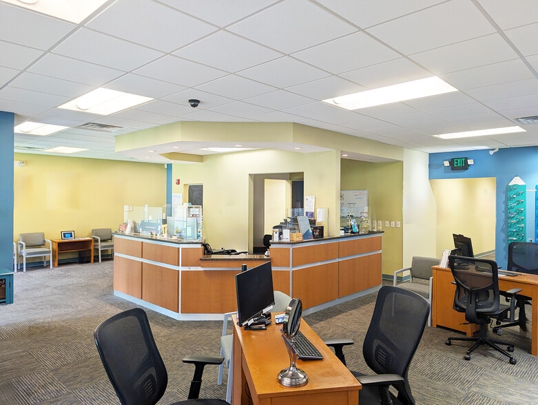 262 Main Dunstable Rd, Nashua, NH for lease - Building Photo - Image 2 of 5