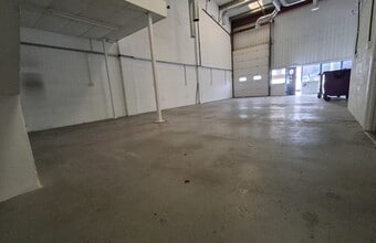 Mile Rd, Bedford for lease Interior Photo- Image 1 of 3
