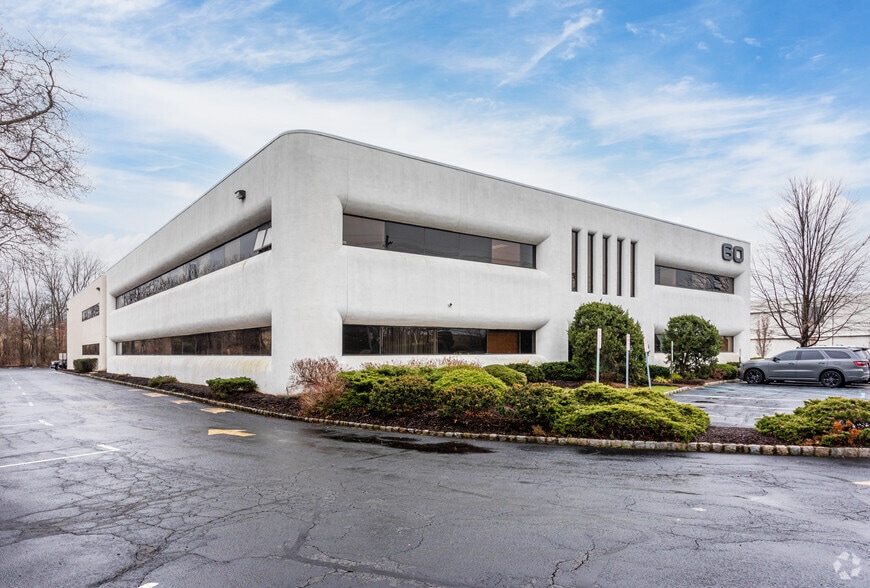 60 E Us Highway 46, Fairfield, NJ for sale - Building Photo - Image 2 of 9