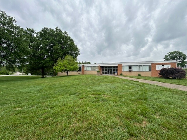 209 Parkway Pl, Parkersburg, WV for lease Building Photo- Image 1 of 2