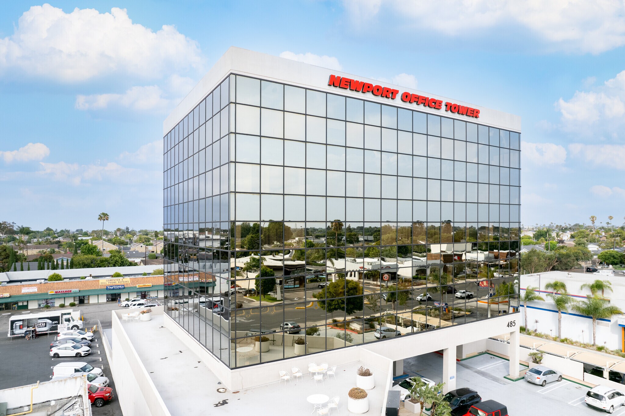 485 E 17th St, Costa Mesa, CA for lease Primary Photo- Image 1 of 9