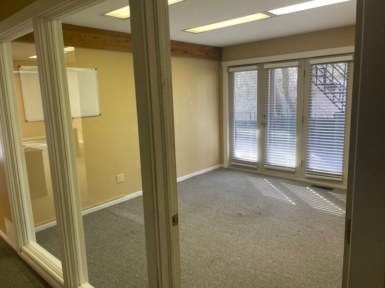 6138 Riverview Rd, Peninsula, OH for lease - Interior Photo - Image 3 of 15
