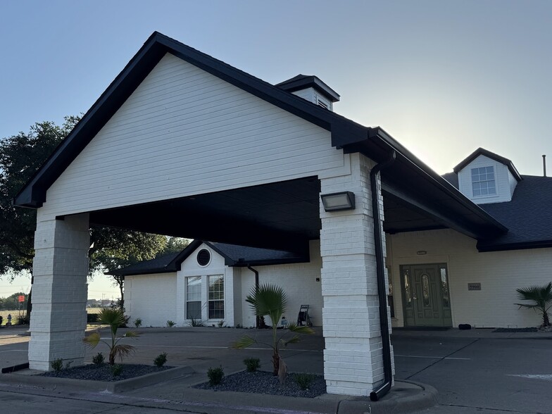 5900 Windhaven Pky, Plano, TX for sale - Building Photo - Image 3 of 15