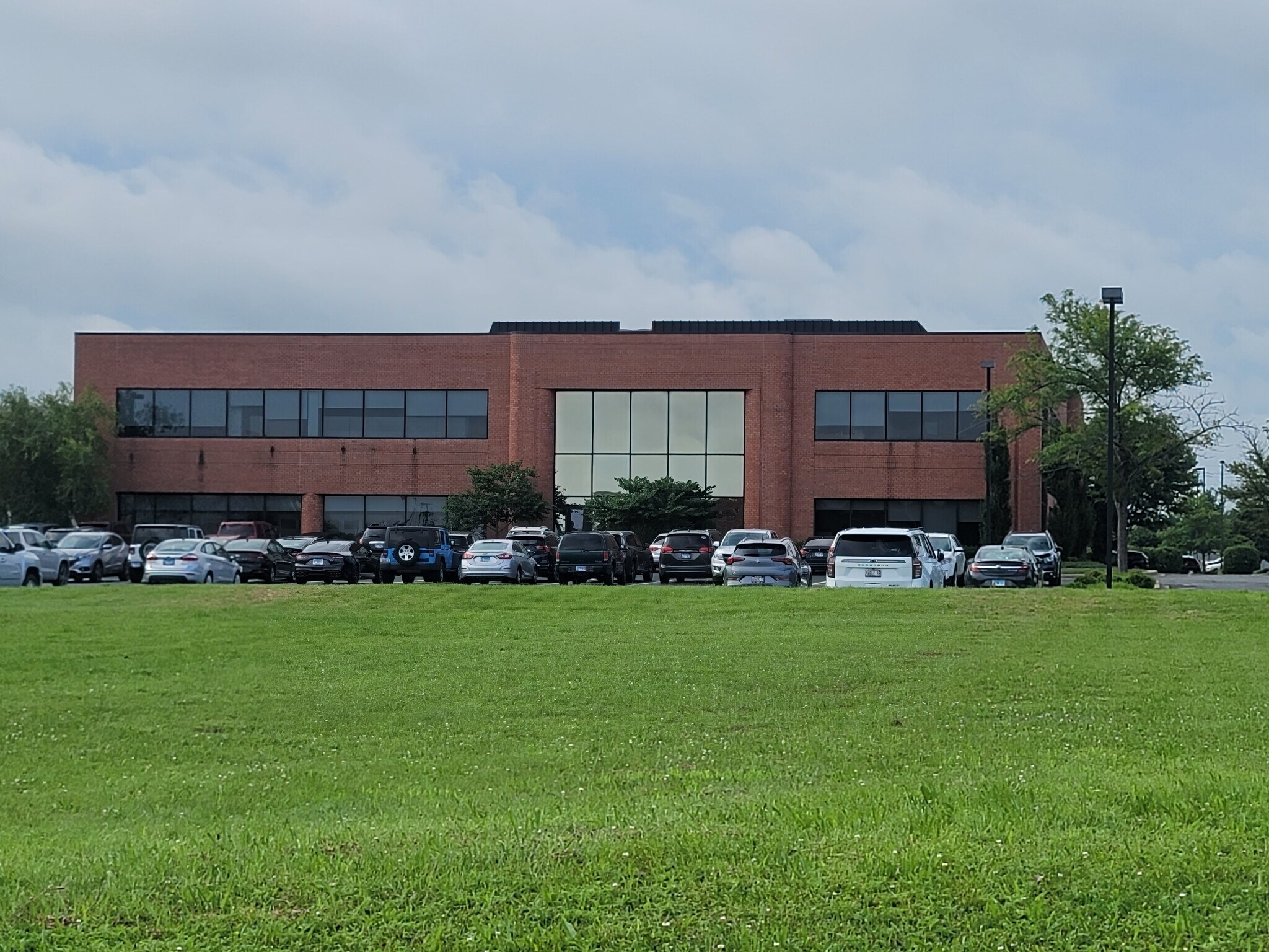 3200 Robbins Rd, Springfield, IL for sale Building Photo- Image 1 of 1