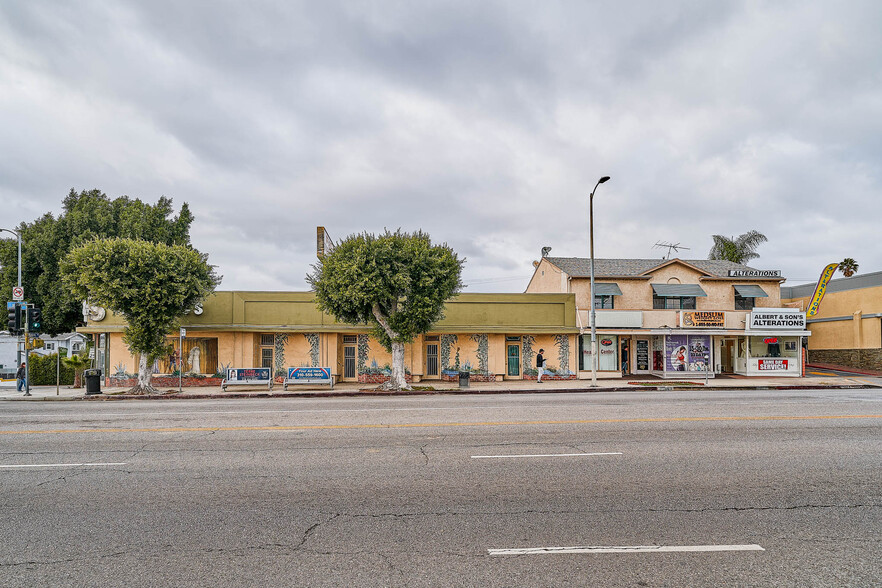 10627 W Pico Blvd, Los Angeles, CA for lease - Building Photo - Image 2 of 21