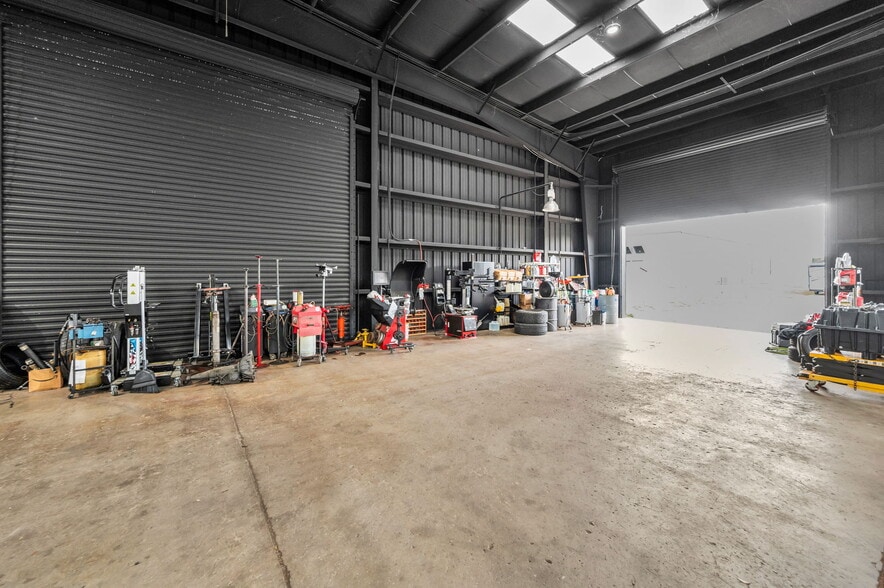 11615 Perpetual Dr, Odessa, FL for lease - Building Photo - Image 3 of 6