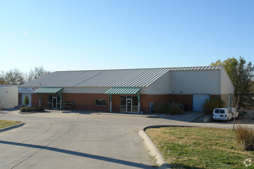 603 Van Dorn St, Lincoln, NE for lease - Primary Photo - Image 1 of 7