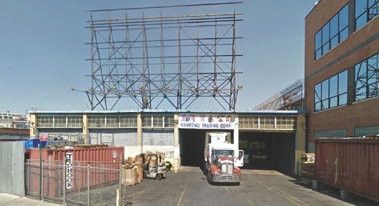 48-43 32nd Pl, Long Island City, NY for sale - Primary Photo - Image 1 of 1