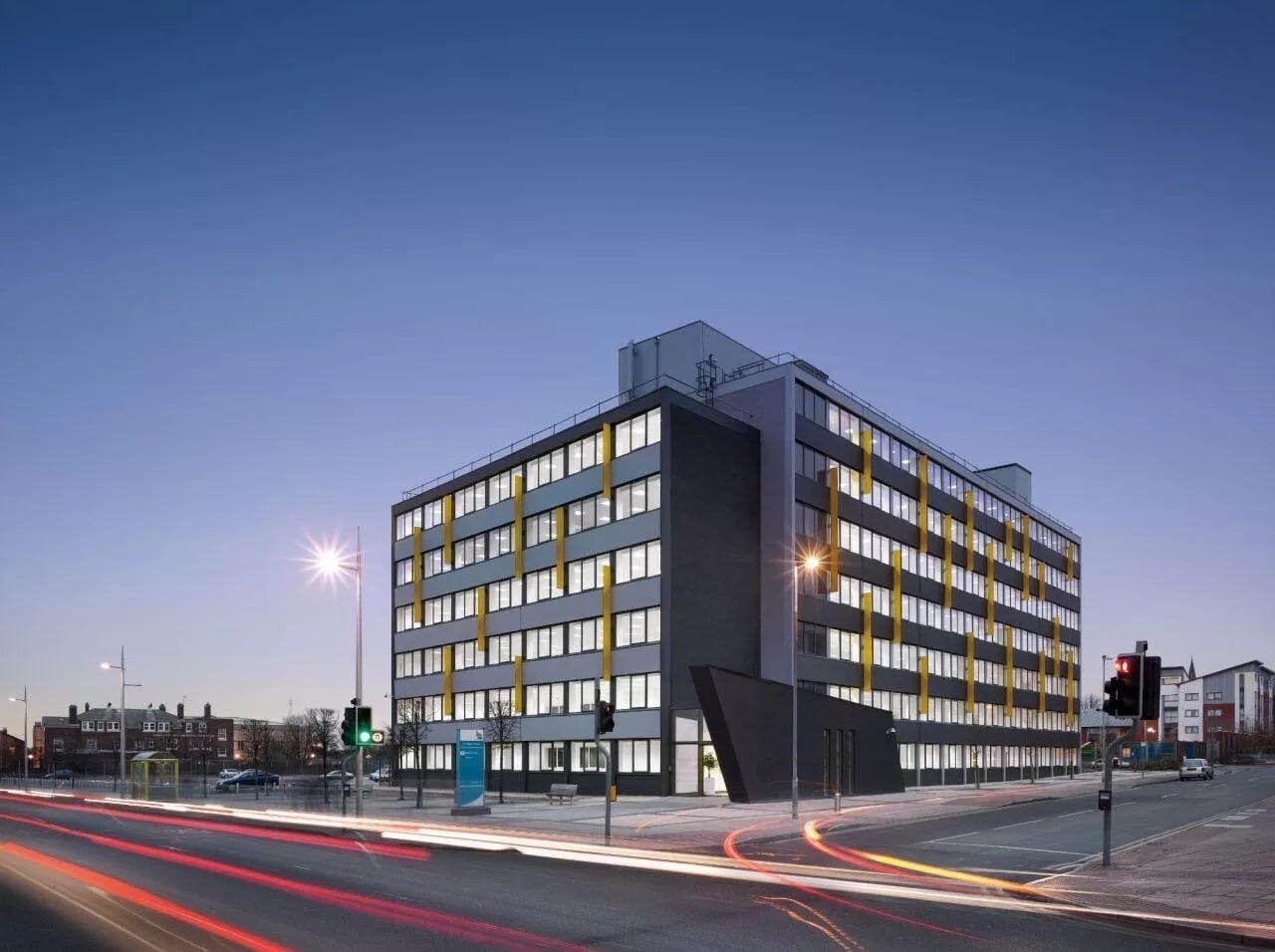 Trinity Rd, Bootle for lease Primary Photo- Image 1 of 5