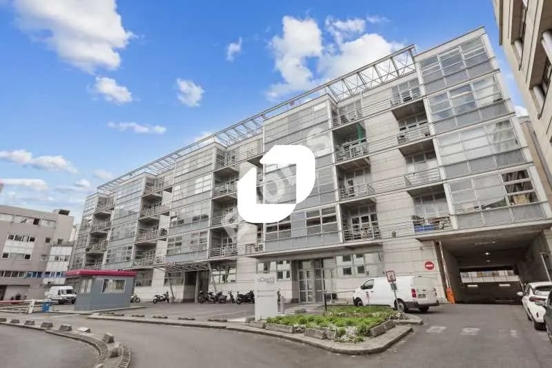 Flex in Paris for lease Building Photo- Image 1 of 21