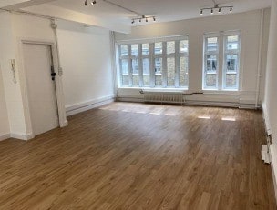 9 Little Portland St, London for lease - Interior Photo - Image 3 of 24