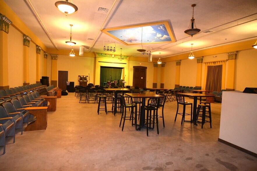 130 N 1st St, Wausau, WI for lease - Interior Photo - Image 3 of 17