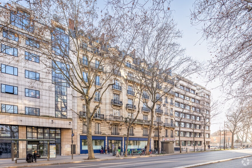 4 Boulevard Diderot, Paris for sale - Building Photo - Image 2 of 4