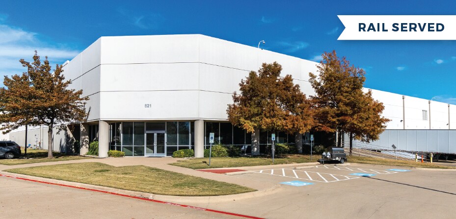 801-841 Railhead Rd, Fort Worth, TX for lease Building Photo- Image 1 of 7