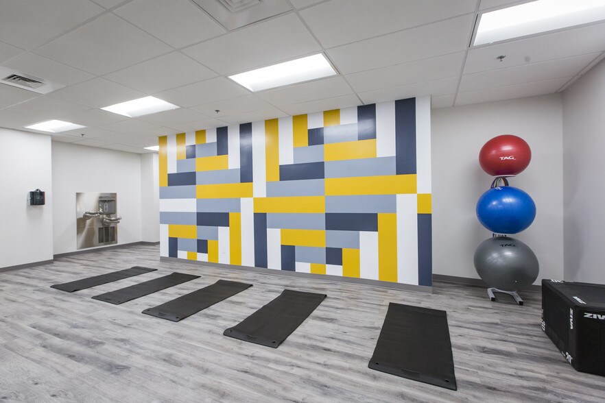 1201 Peachtree St NE, Atlanta, GA for lease - Interior Photo - Image 2 of 89