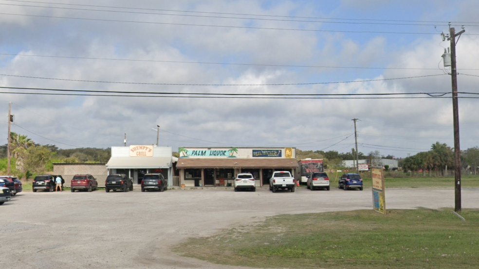 3911 Highway 35 S, Rockport, TX for sale - Building Photo - Image 1 of 1