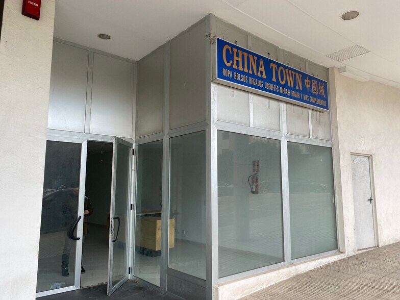 Retail in Burela for sale - Building Photo - Image 2 of 30