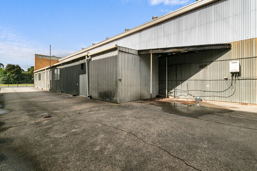 74-76 Waterloo Rd, Moe for lease - Building Photo - Image 3 of 9