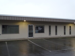 4418-4420 NE St Johns Rd E, Vancouver, WA for lease Building Photo- Image 2 of 16