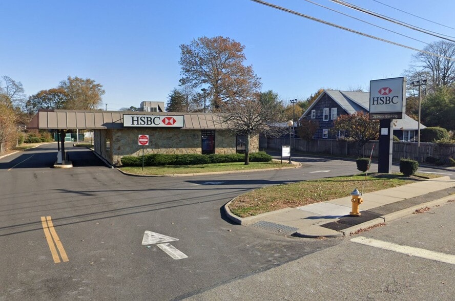 85 Farmingdale Rd, West Babylon, NY for sale - Building Photo - Image 1 of 1