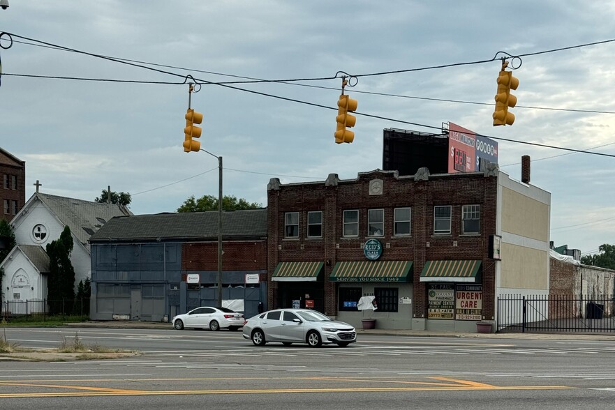 9934-9940 Harper Ave, Detroit, MI for lease - Building Photo - Image 2 of 5