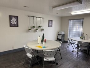 271 W 2950 S, Salt Lake City, UT for lease Interior Photo- Image 1 of 9