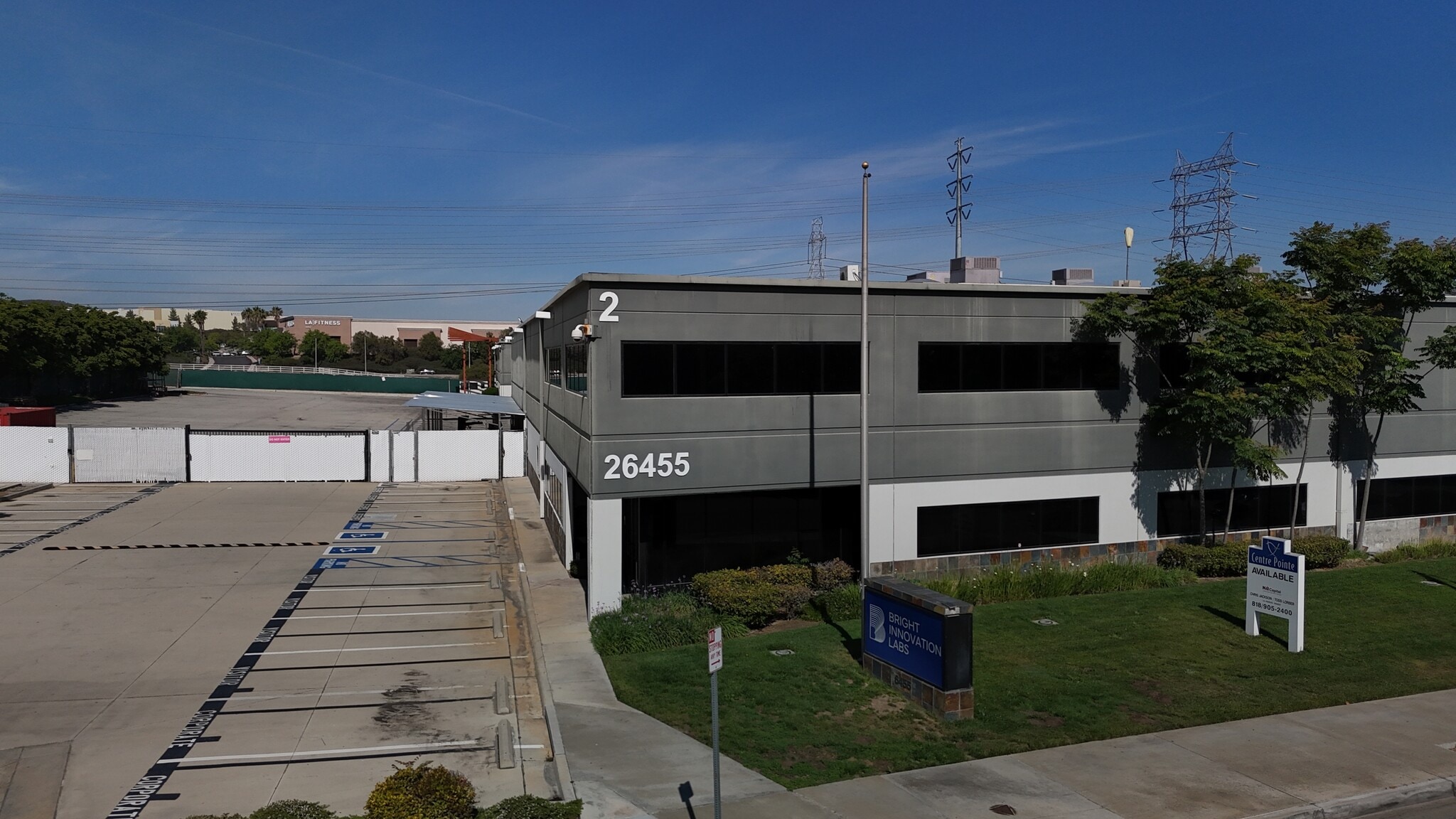 26455 Ruether Ave, Santa Clarita, CA for lease Building Photo- Image 1 of 20
