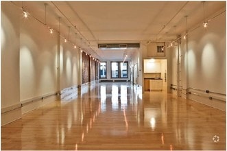 18 E 17th St, New York, NY for lease Interior Photo- Image 1 of 8
