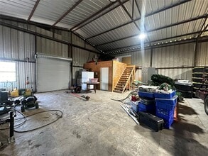 1713 Meyer Rd, Beasley, TX for lease Interior Photo- Image 2 of 5