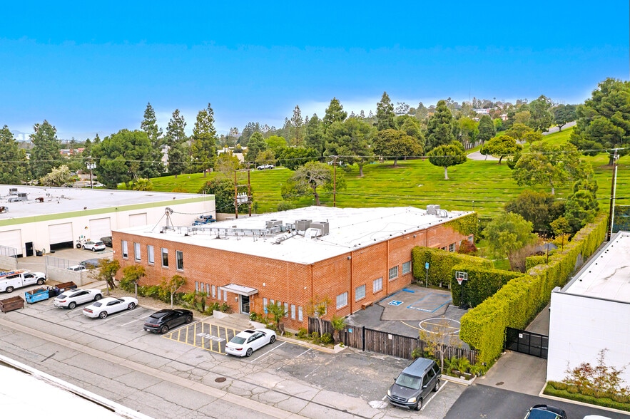 11240 Playa Ct, Culver City, CA for lease - Primary Photo - Image 1 of 15