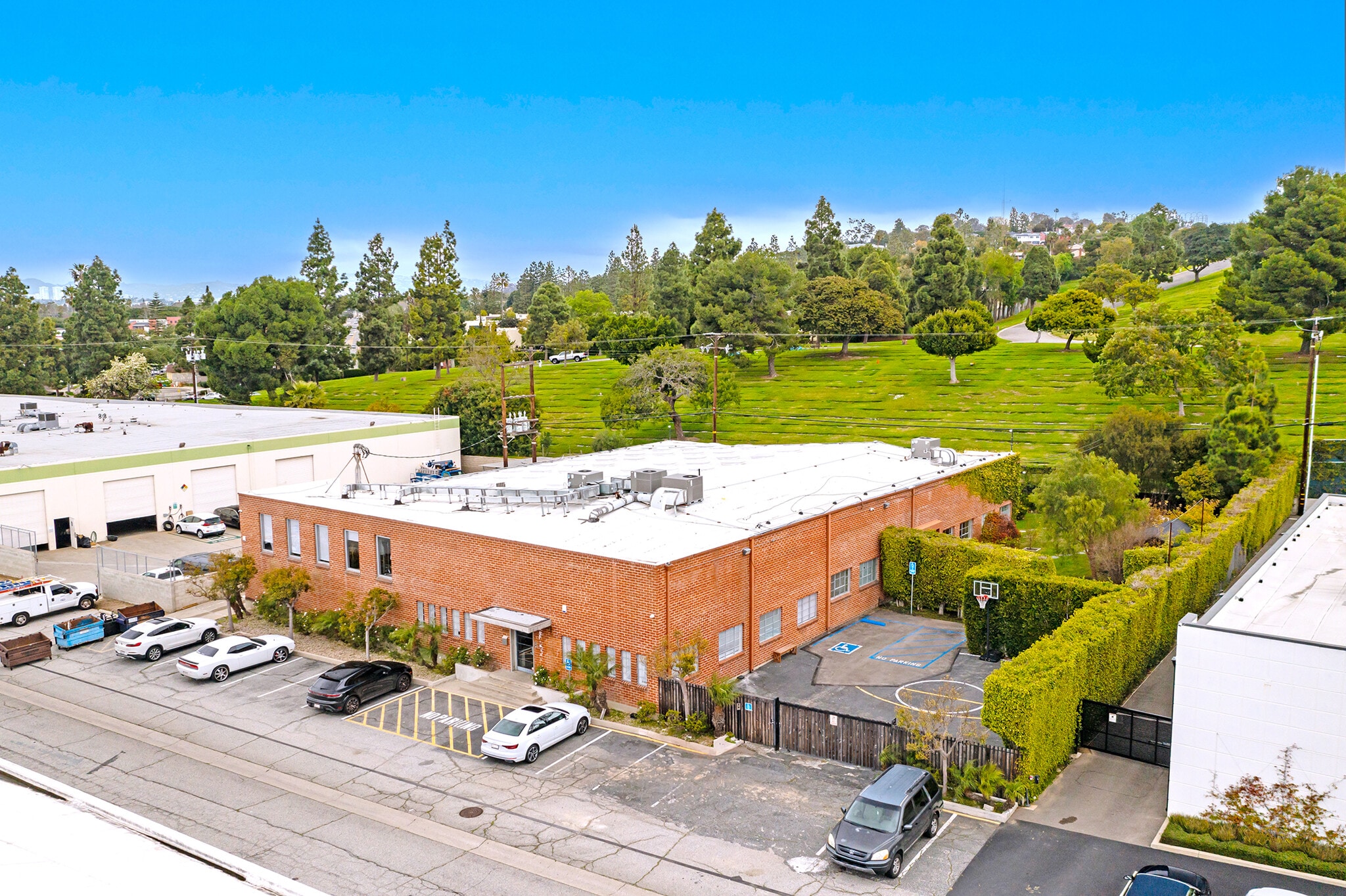 11240 Playa Ct, Culver City, CA for lease Primary Photo- Image 1 of 16