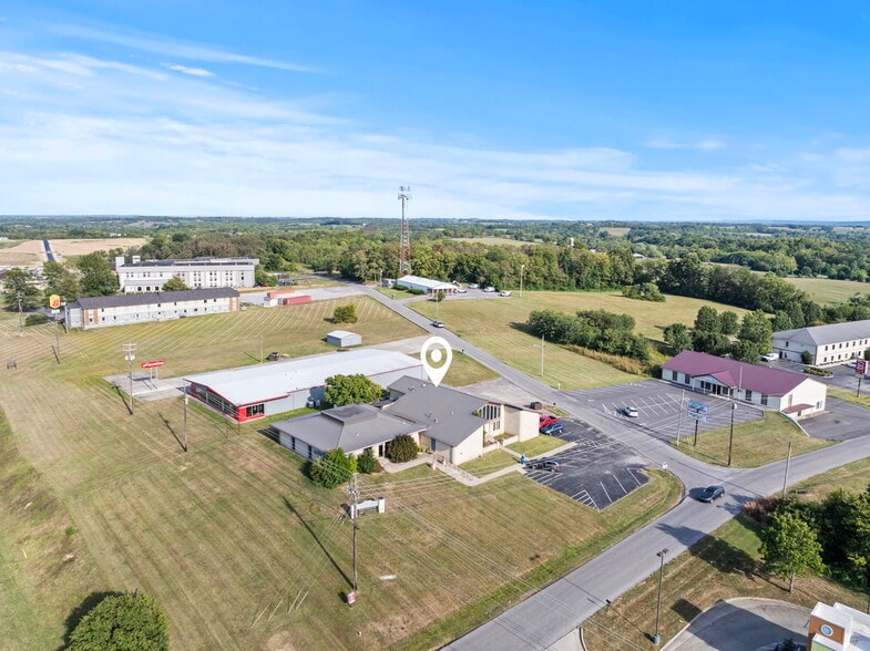 100 Brenda Ave, Danville, KY for sale - Building Photo - Image 3 of 62