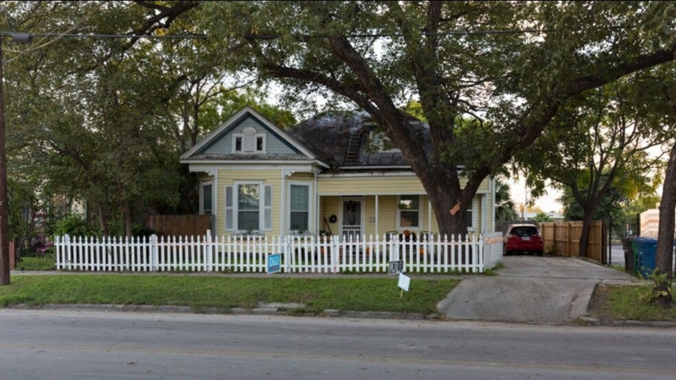 919 Camden St, San Antonio, TX for sale - Primary Photo - Image 1 of 1