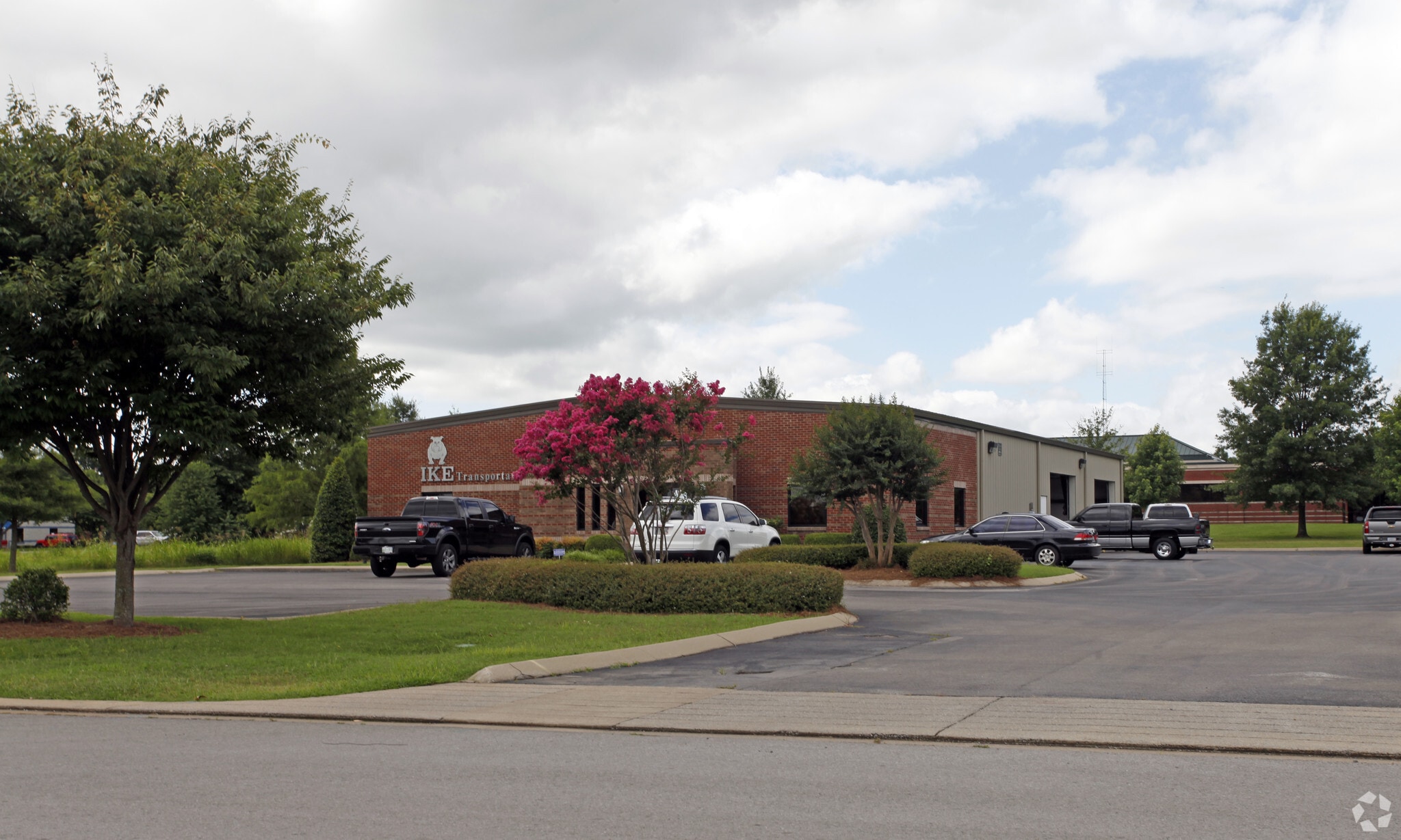 425 Jayhawk Ct, Murfreesboro, TN for sale Primary Photo- Image 1 of 1