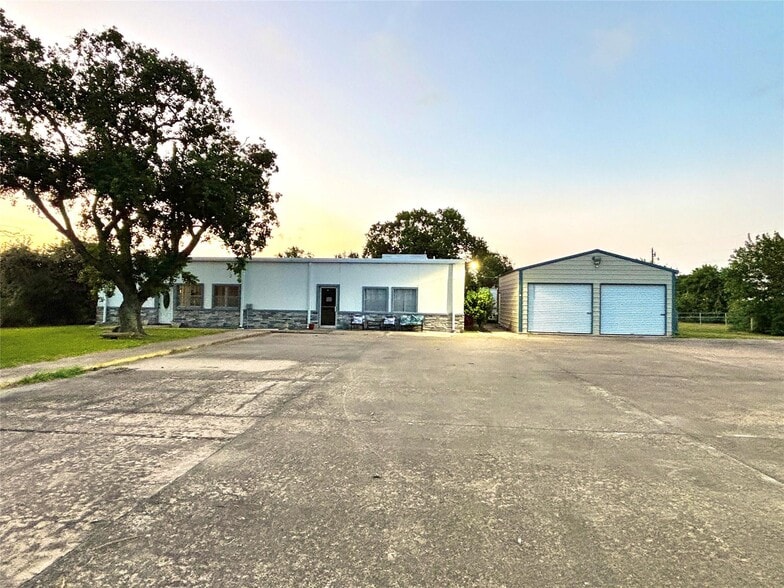 14100 FM 2853, Palacios, TX for sale - Primary Photo - Image 1 of 1