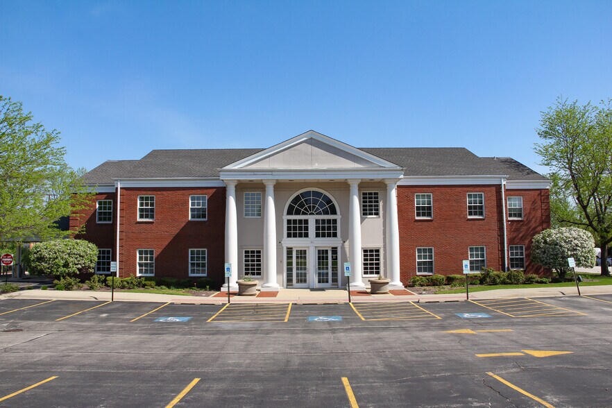 450 E Higgins Rd, Elk Grove Village, IL 60007