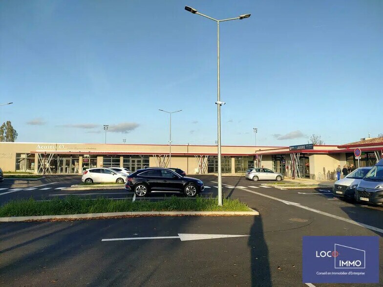 Retail in Marmande for lease - Building Photo - Image 1 of 5
