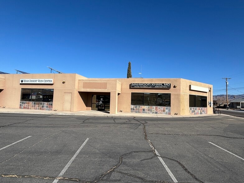 2002 N Stockton Hill Rd, Kingman, AZ for lease - Building Photo - Image 1 of 20