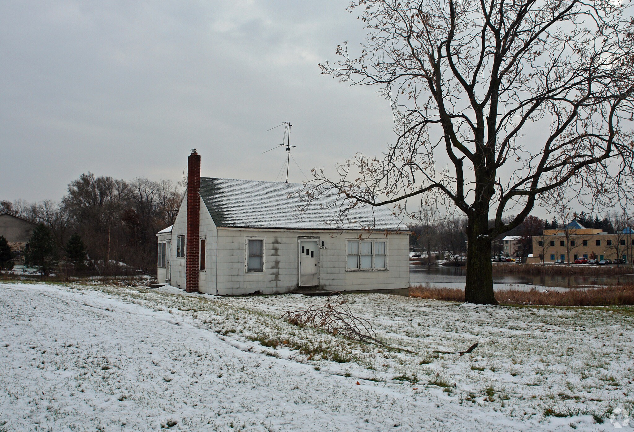 910 W Grand River Ave, Brighton, MI for sale Building Photo- Image 1 of 1