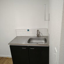 323 E San Joaquin Ave, Tulare, CA for lease Building Photo- Image 2 of 12