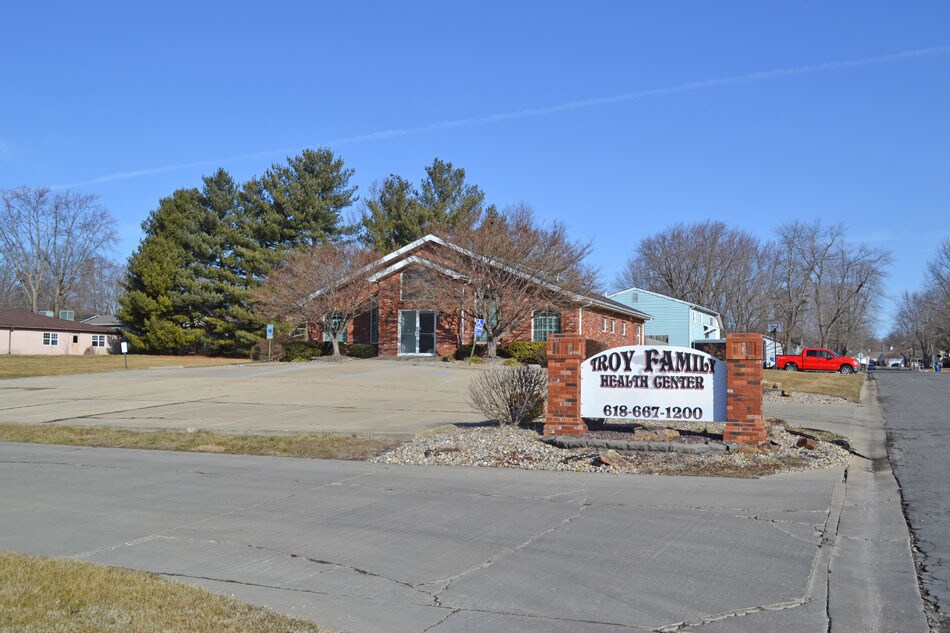 220 US 40, Troy, IL for sale Building Photo- Image 1 of 1