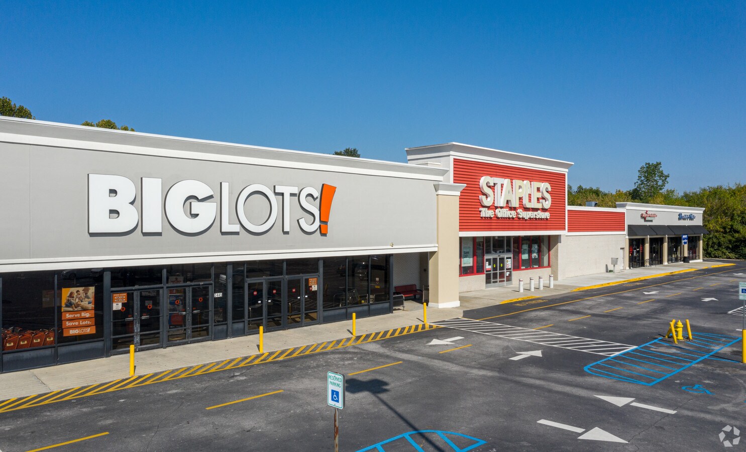 What Time Does Bargain Town Close at Susan Mcanulty blog