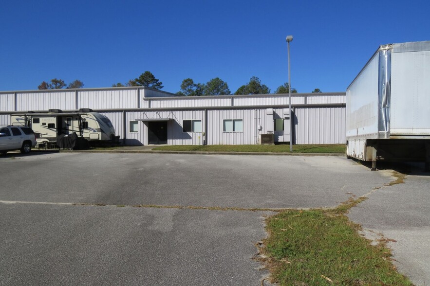 2575 Front St, Cottondale, FL for lease - Building Photo - Image 3 of 13