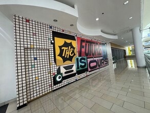 1106-2195 Glendale Galleria, Glendale, CA for lease Interior Photo- Image 2 of 2