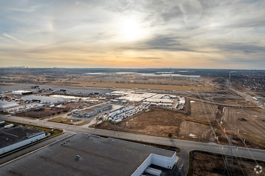 10862 Steeles Ave, Halton Hills, ON for sale - Building Photo - Image 1 of 1