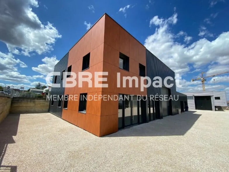 Flex in Fontaine-lès-Dijon for lease - Building Photo - Image 2 of 7