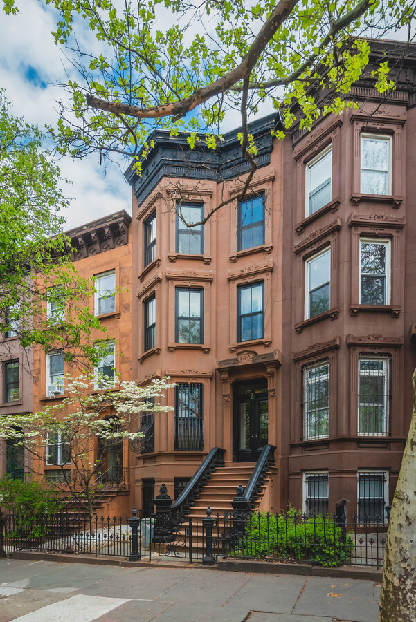 585 Carlton Ave, Brooklyn, NY 11238 | LoopNet